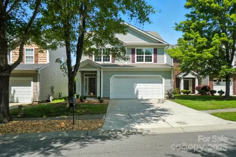 9554 Turning Wheel Dr, Charlotte, NC 28214