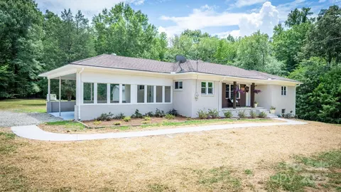 675 Nc 801 Hwy, Woodleaf, NC 27054