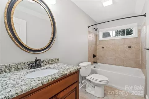 Bath - 4070 Harmattan Dr, Denver, NC 28037 photo 2 of 2