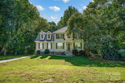606 Nelly Green Cir, Statesville, NC 28625