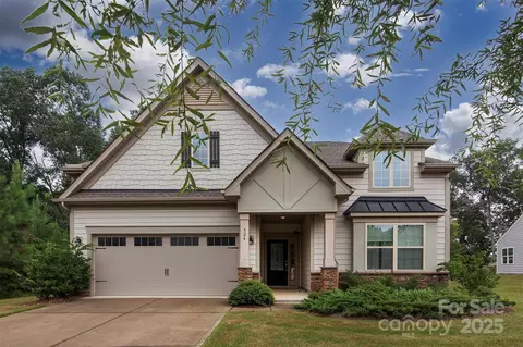 524 Ernst Pt, Mount Holly, NC 28120