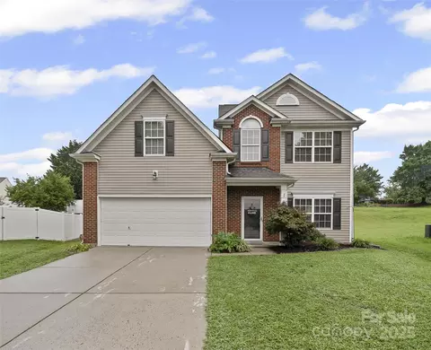7226 Winding Cedar Trl, Harrisburg, NC 28075