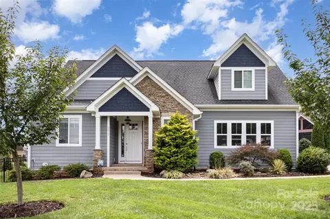 2611 Ranger Island 5 Rd #5, Denver, NC 28037