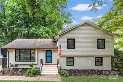 525 Kelford Ln, Charlotte, NC 28270