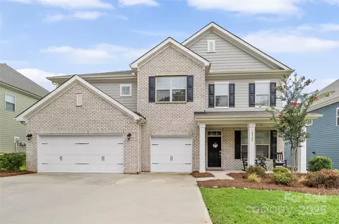 10900 Sparkle Creek Dr, Midland, NC 28107