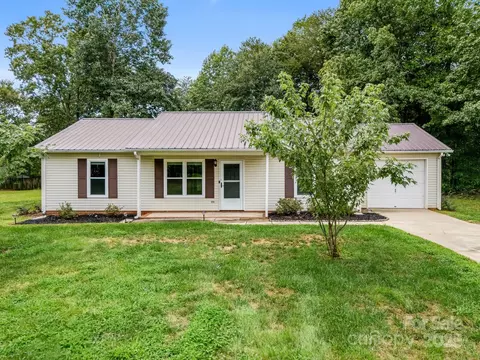3627 Lee Moore Rd, Maiden, NC 28650