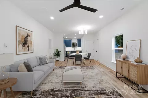 252 7th Se St SE, Hickory, NC 28602