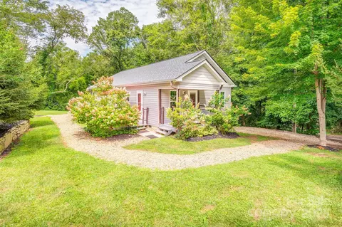 6 Caper Trl, Asheville, NC 28806