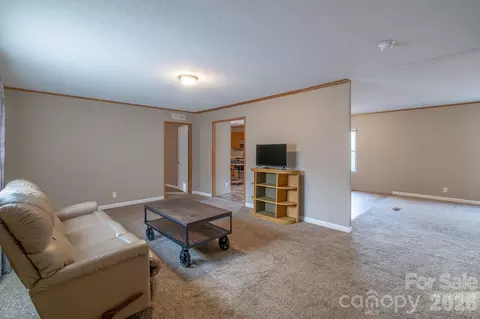 Living - 6706 Hwy 102, Patrick, SC 29584 photo 7 of 10