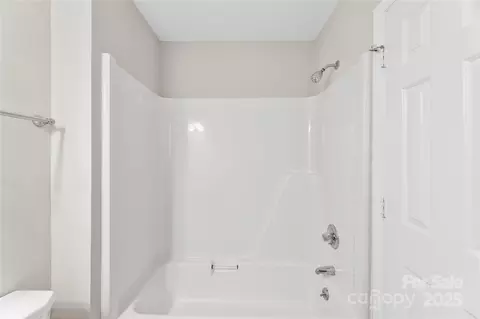 Bath - 2713 Faircroft Way, Monroe, NC 28110 photo 4 of 4