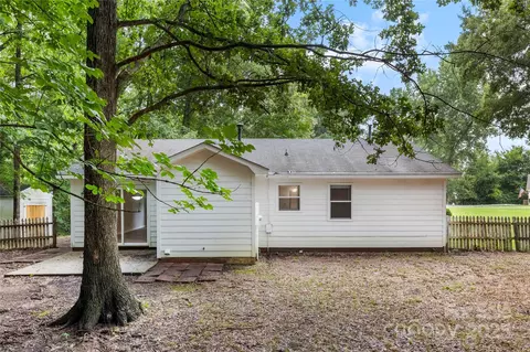 Exterior - 2713 Faircroft Way, Monroe, NC 28110 photo 4 of 4