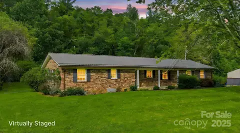 1277 Park Vista Rd, West Jefferson, NC 28694