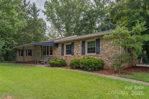 171 Olivette Rd, Asheville, NC 28804