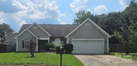 3009 Morning Mist Ln, Charlotte, NC 28273
