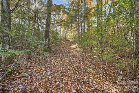 Indian Grave Road, Lenoir, NC 28645