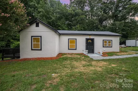 1104 Hardin Rd, Dallas, NC 28034