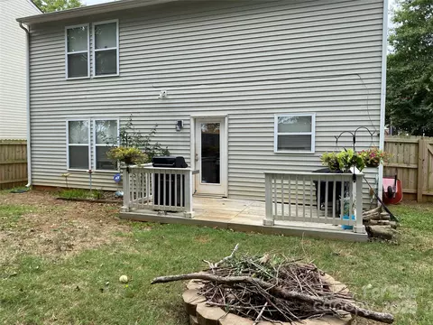 Exterior - 717 Sinclair Dr, Monroe, NC 28112 photo 4 of 4
