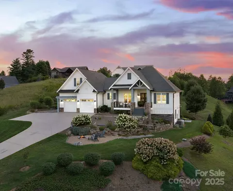 11 Gracie Ln, Weaverville, NC 28787