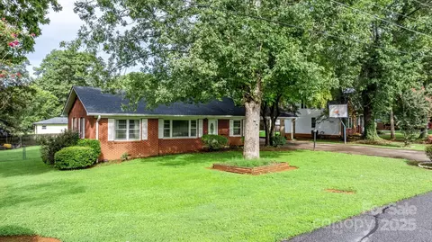 Other - 1106 3rd Street Se Dr SE, Conover, NC 28613 photo 4 of 17
