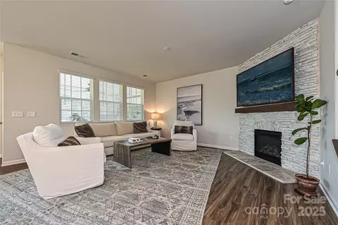 Living - 17318 Gladys Way, Davidson, NC 28036 photo 1 of 1