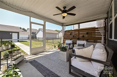 Exterior - 17318 Gladys Way, Davidson, NC 28036 photo 4 of 8