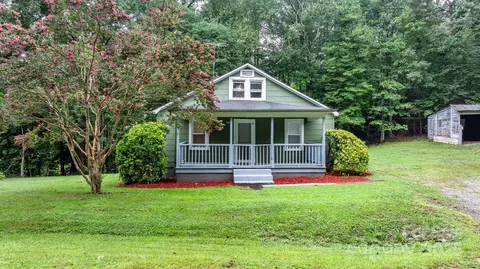 1277 Brush Mountain Rd, Lenoir, NC 28645