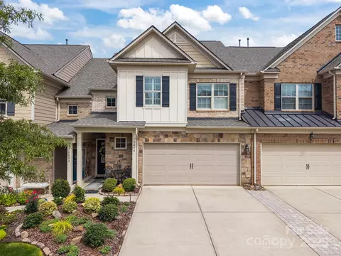 3092 Hartson Pointe Dr, Fort Mill, SC 29707