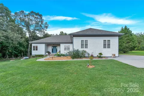 130 Rapids Run Trl, Iron Station, NC 28080