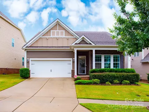 5028 Oakmere Rd, Waxhaw, NC 28173