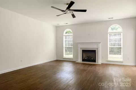 Living - 437 Silver Cypress Ln, Fort Mill, SC 29708 photo 8 of 8