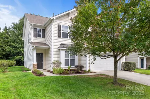 437 Silver Cypress Ln, Fort Mill, SC 29708