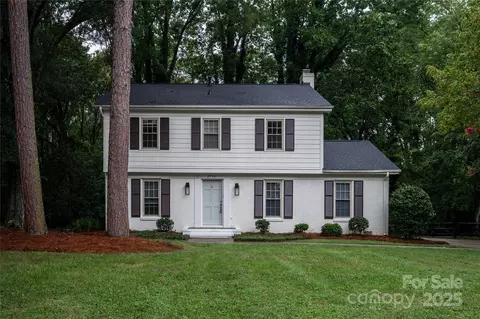 2736 Lawton Bluff Rd, Charlotte, NC 28226