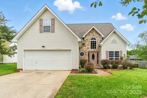 14343 Southbridge Forest Dr, Charlotte, NC 28273
