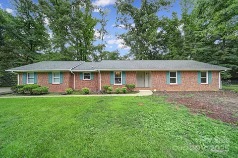 2684 Lazy Oak Dr, Lancaster, SC 29720