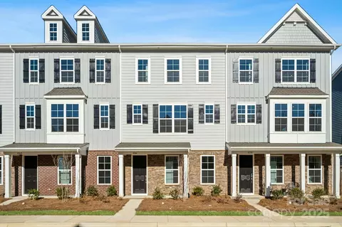 7133 Brookview Ln, Sherrills Ford, NC 28673