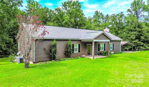 883 Pinehurst Rd, Ellenboro, NC 28040