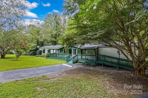 109 Daring Dr, Cherryville, NC 28021