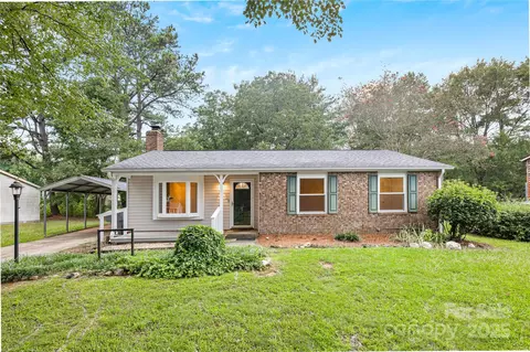 7916 Holly Hill Rd, Charlotte, NC 28227