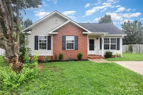 6923 Reese Furr Dr, Charlotte, NC 28216