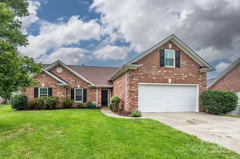 12617 Hill Pine Rd, Midland, NC 28107