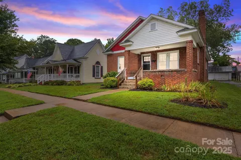 413 S Rowan Ave, Spencer, NC 28159