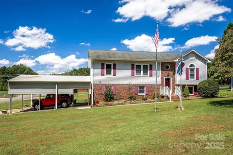 2184 Little John Trl, Newton, NC 28658