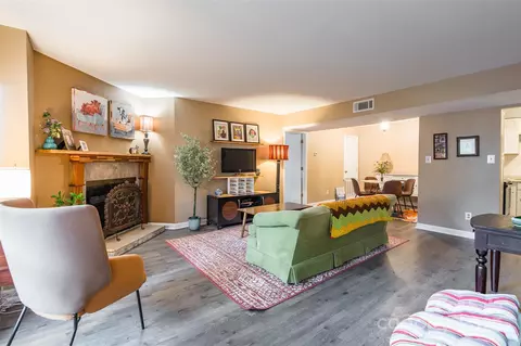 1604 Sharon W 23 Rd W #23, Charlotte, NC 28210
