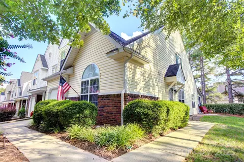 951 Sparrows Nest Ln, Pineville, NC 28134