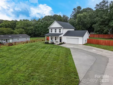 10314 Buccaneer Rd, Charlotte, NC 28227