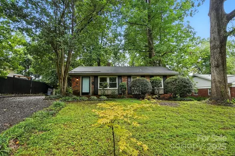 4044 Sheffield Dr, Charlotte, NC 28205