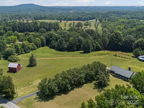 2150 Kingsburry Rd, York, SC 29745