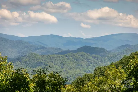 20 Heritage Ridge Road #20/4, Burnsville, NC 28714