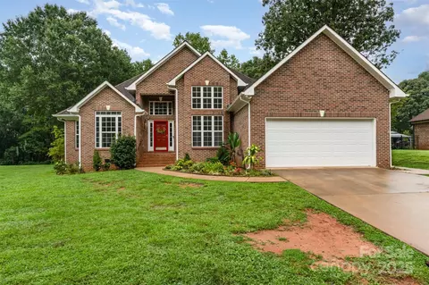 125 Stumpy Creek Rd, Mooresville, NC 28117