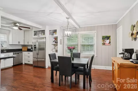 1527 Burnley Rd, Charlotte, NC 28210